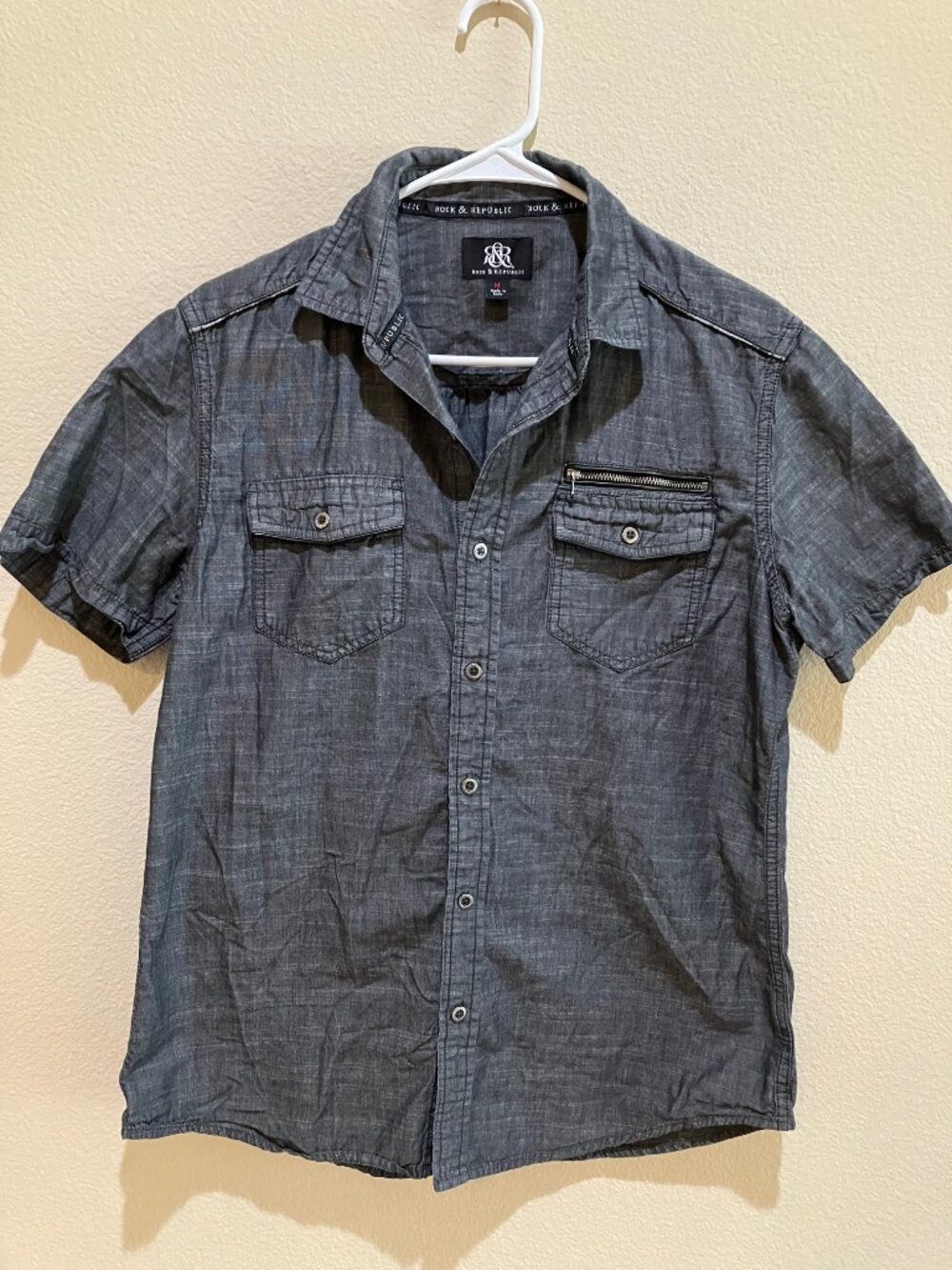 Rock & Republic Shirt Button Front Zip Pocket Distressed Gray Cotton Mens M
